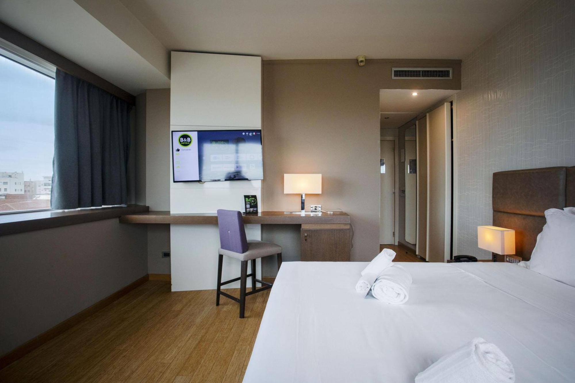 Hotel Crystal