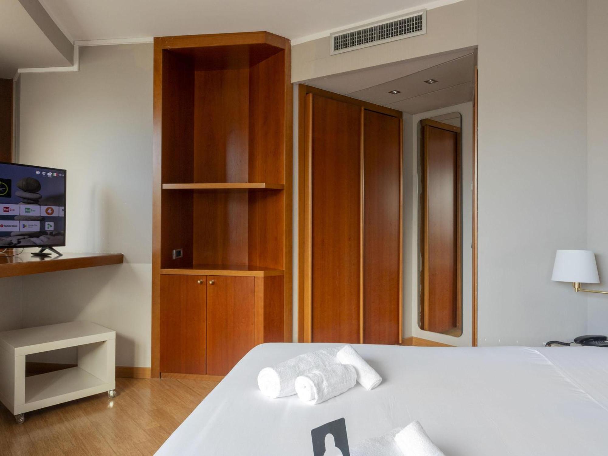 Crystal Hotel