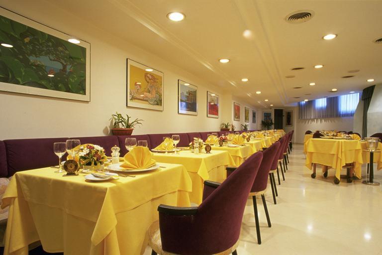 Hotel Crystal